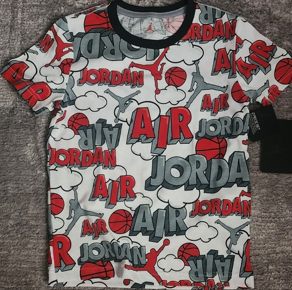 boys size 6/7 jordan tee - Picture 1 of 2